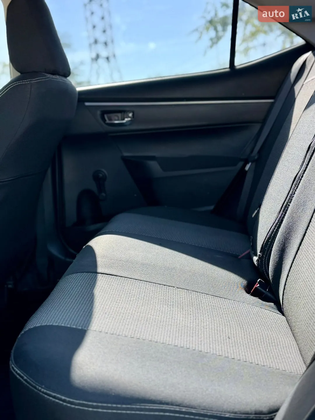 2013 Toyota Corolla - мініатюра 11