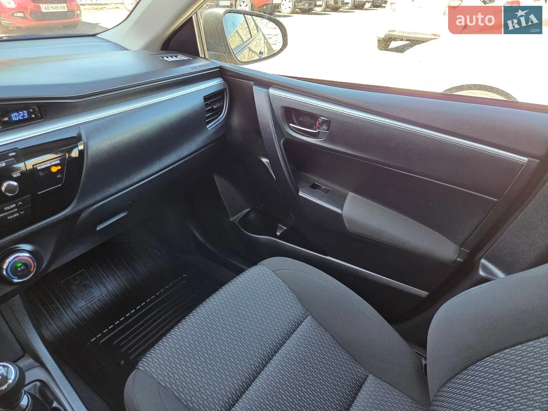 2013 Toyota Corolla - мініатюра 35