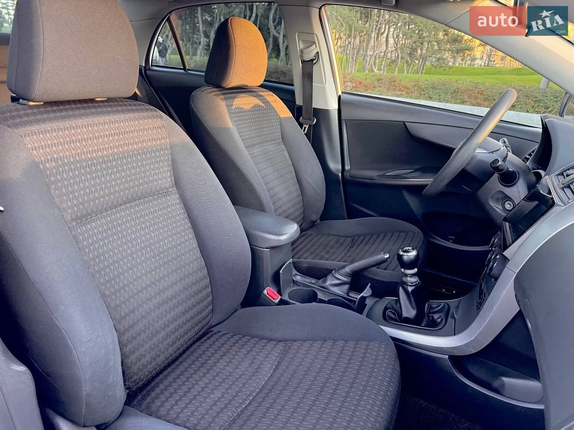 2011 Toyota Corolla - мініатюра 11