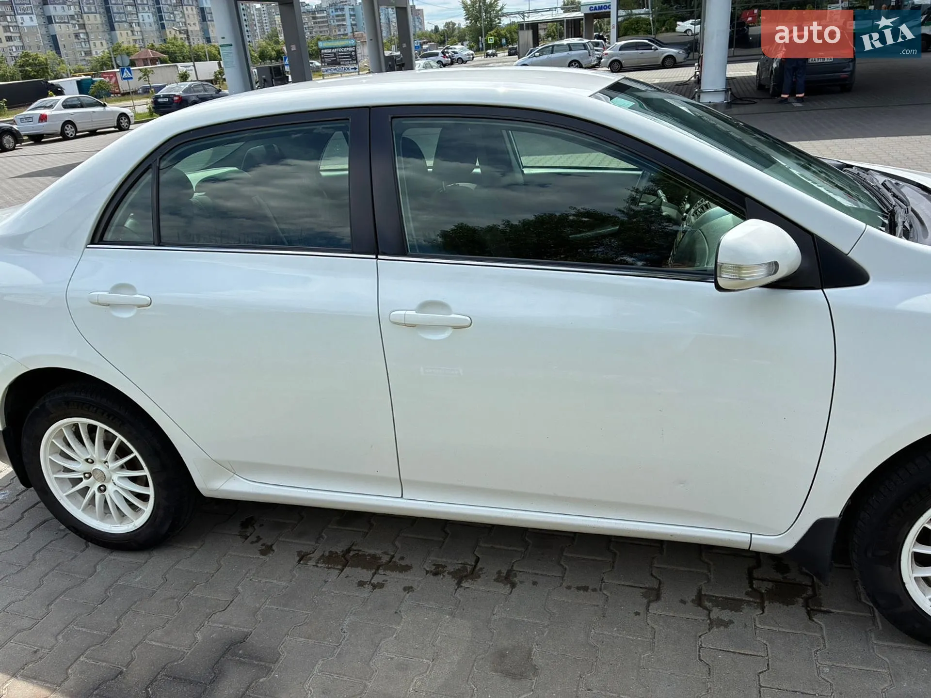 2010 Toyota Corolla - мініатюра 3