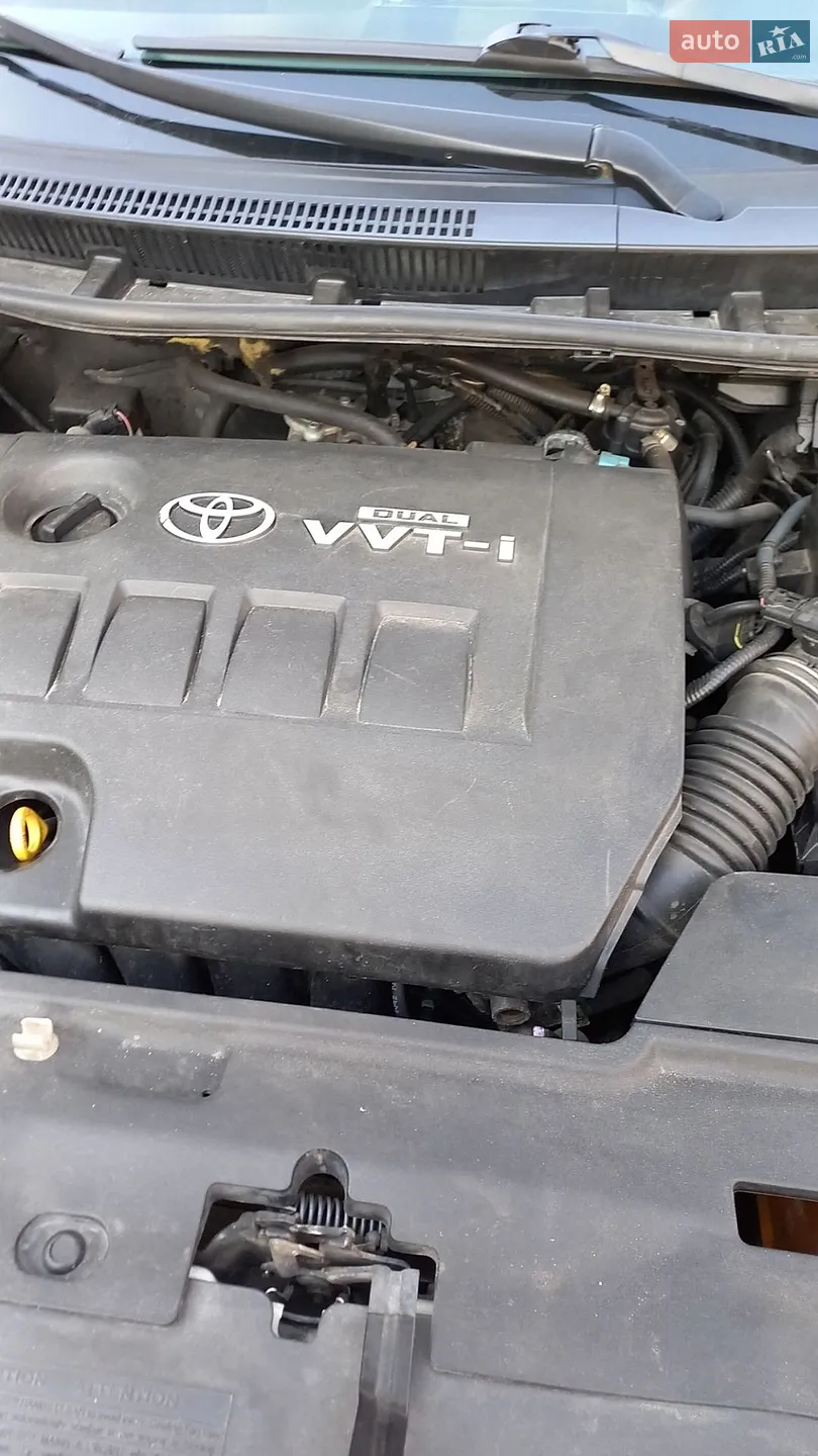 2011 Toyota Corolla - мініатюра 9