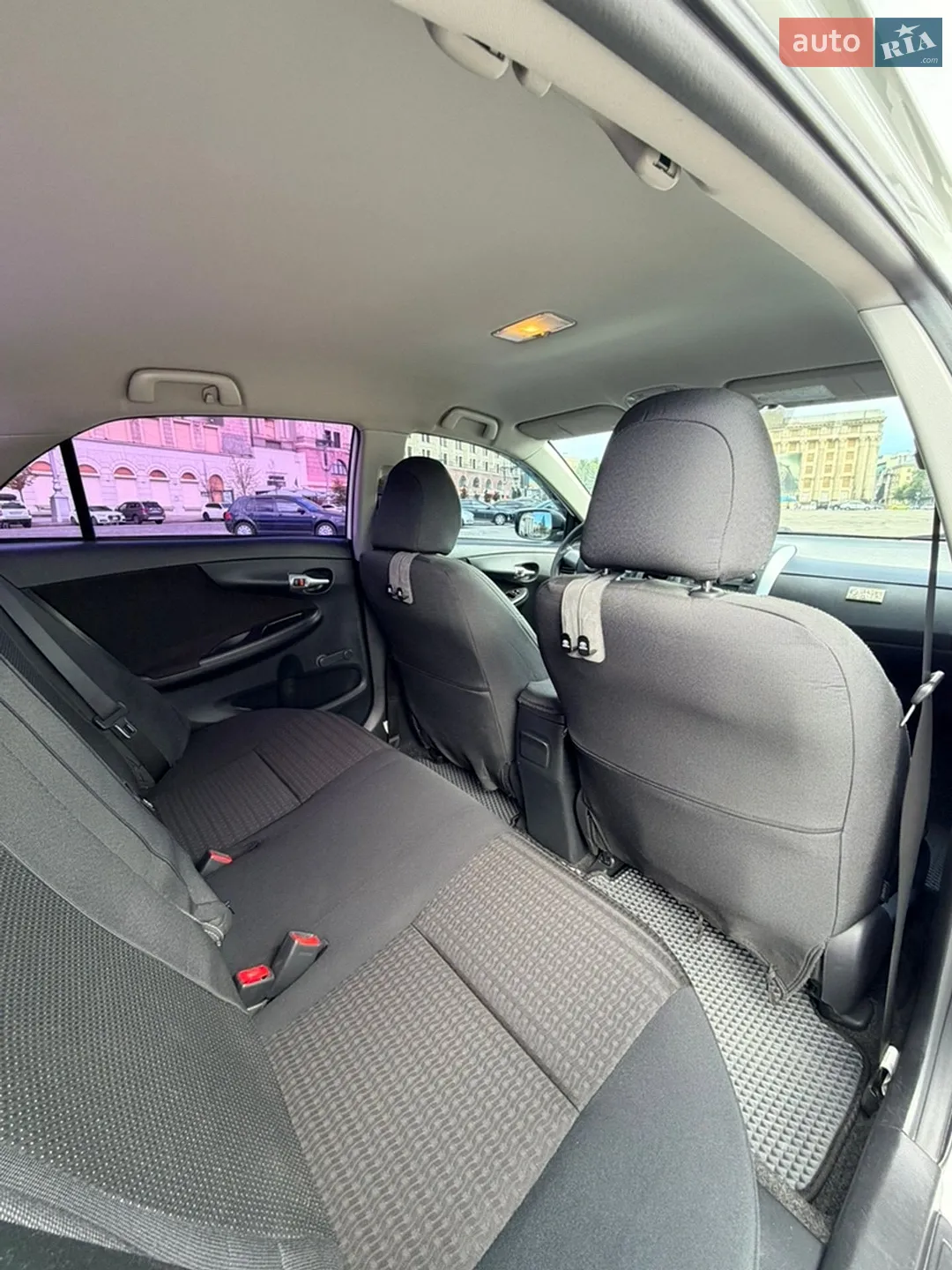 2011 Toyota Corolla - мініатюра 8