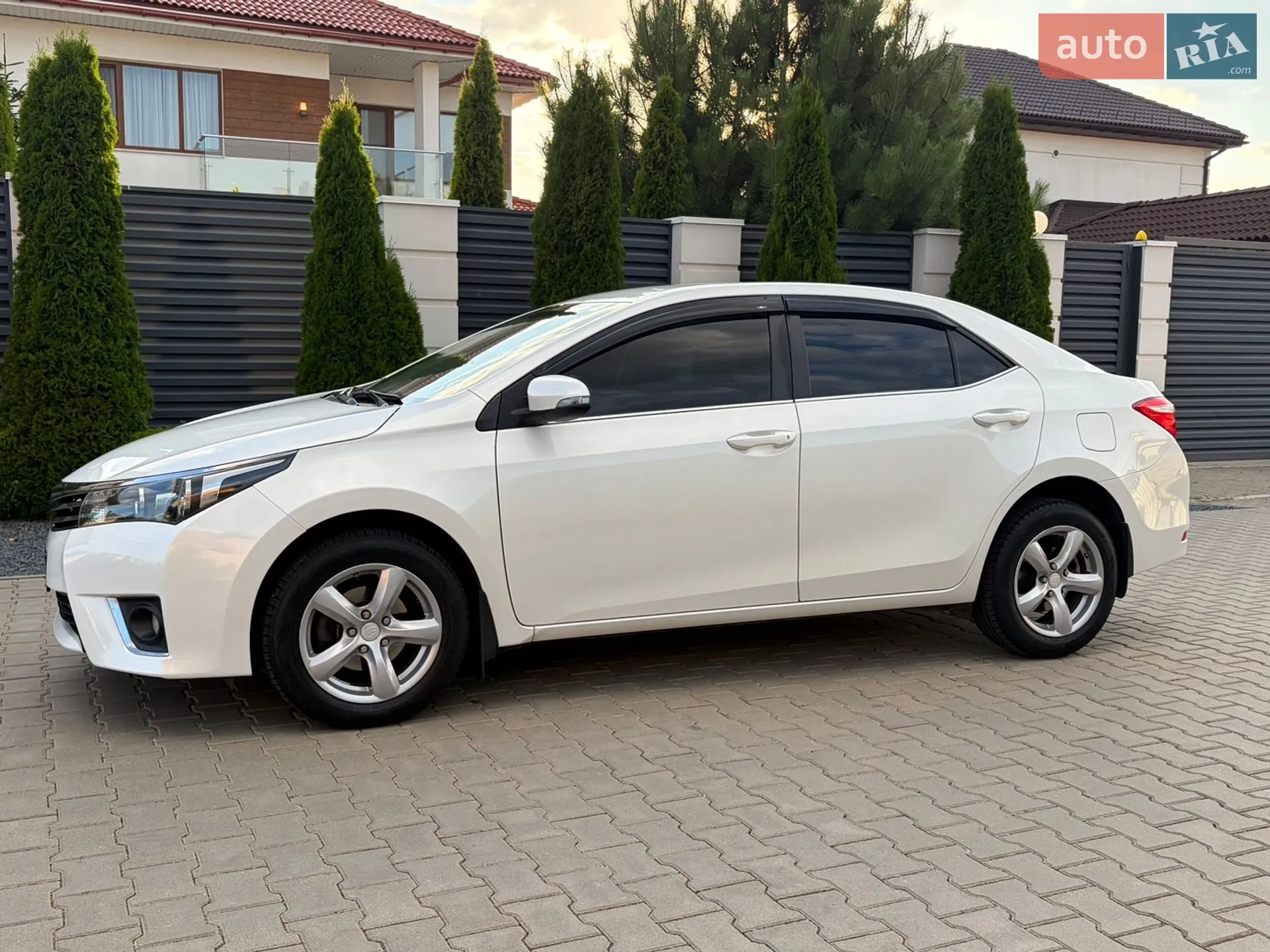 2013 Toyota Corolla - мініатюра 15