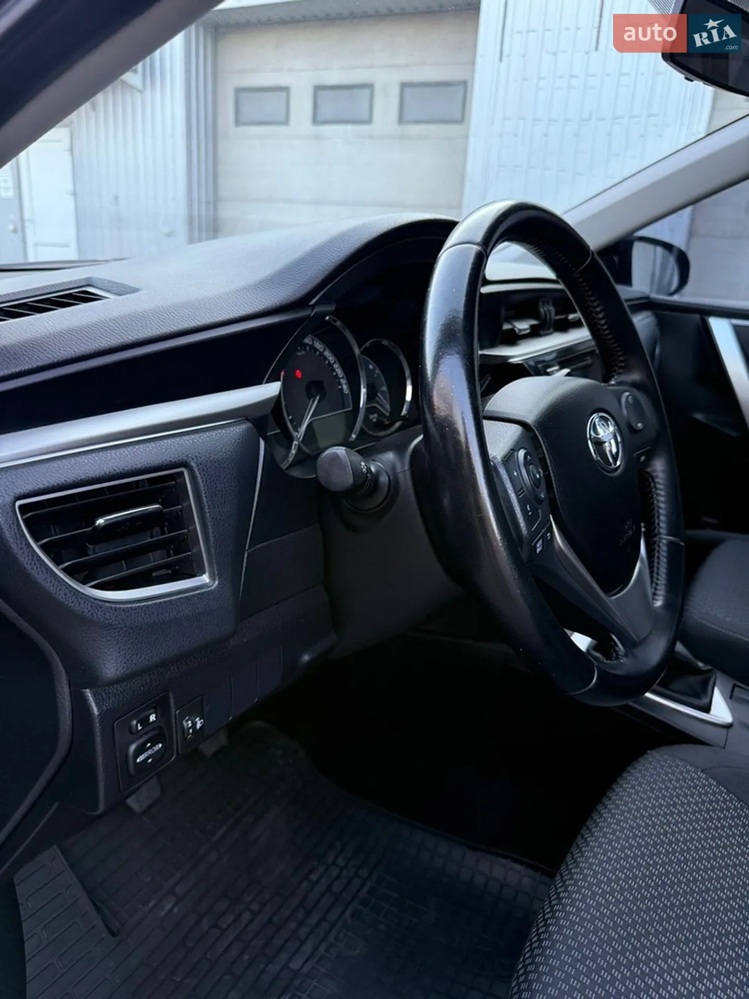 2015 Toyota Corolla - мініатюра 20