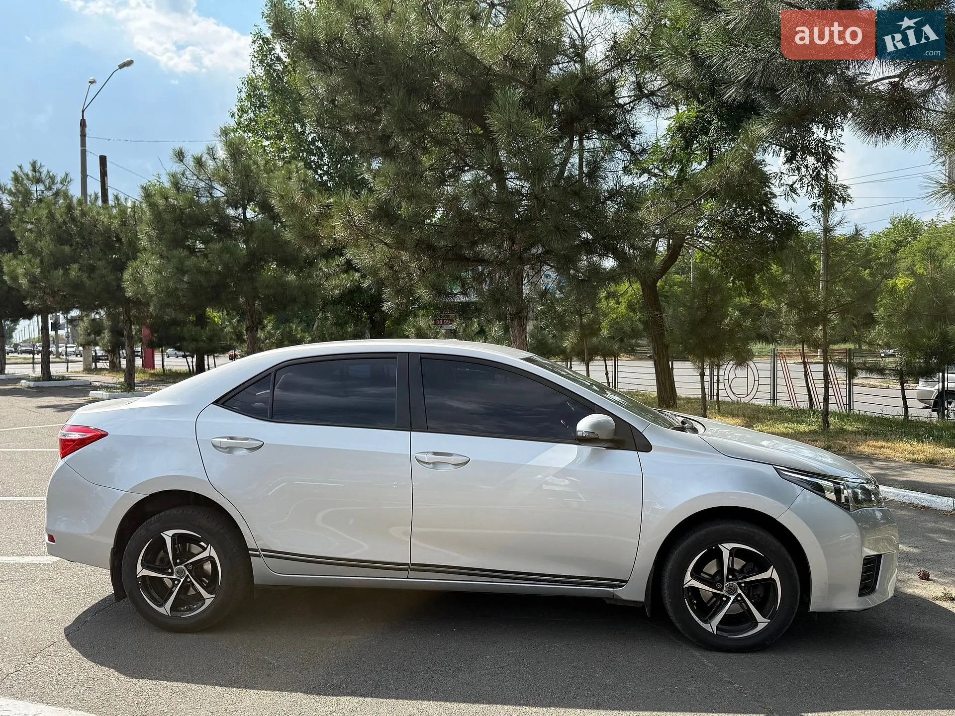 2016 Toyota Corolla - мініатюра 11