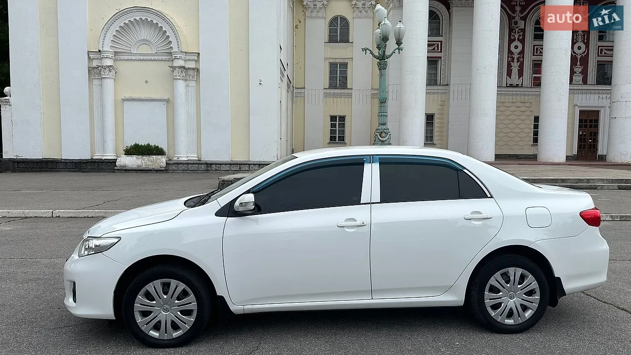 2011 Toyota Corolla - мініатюра 19