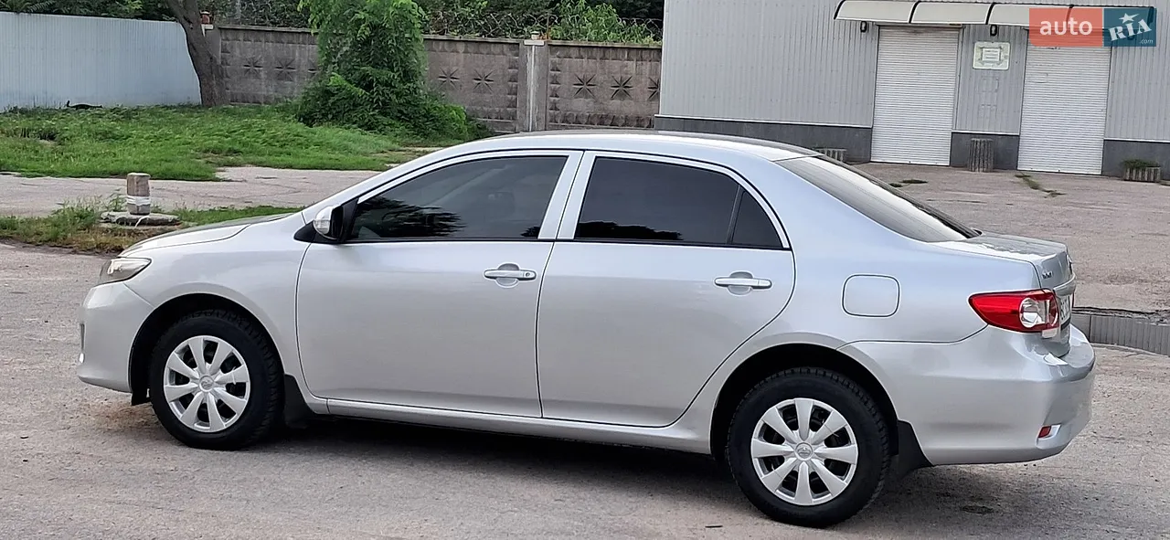 2011 Toyota Corolla - мініатюра 16