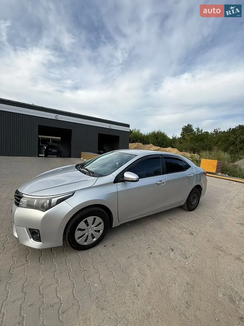 2013 Toyota Corolla - мініатюра 3