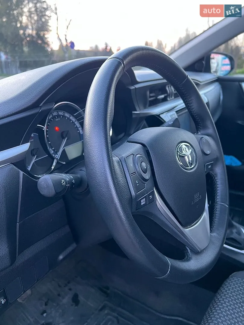 2014 Toyota Corolla - мініатюра 9