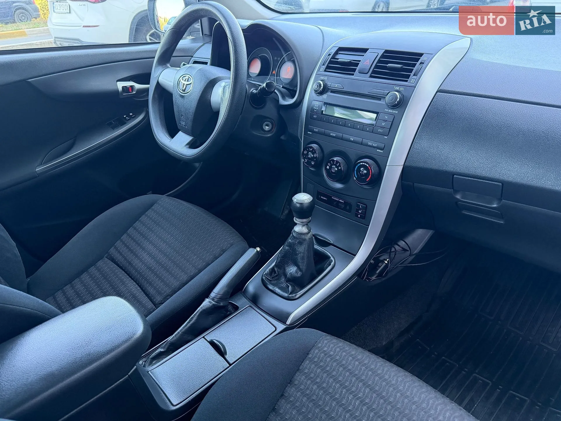 2011 Toyota Corolla - мініатюра 18