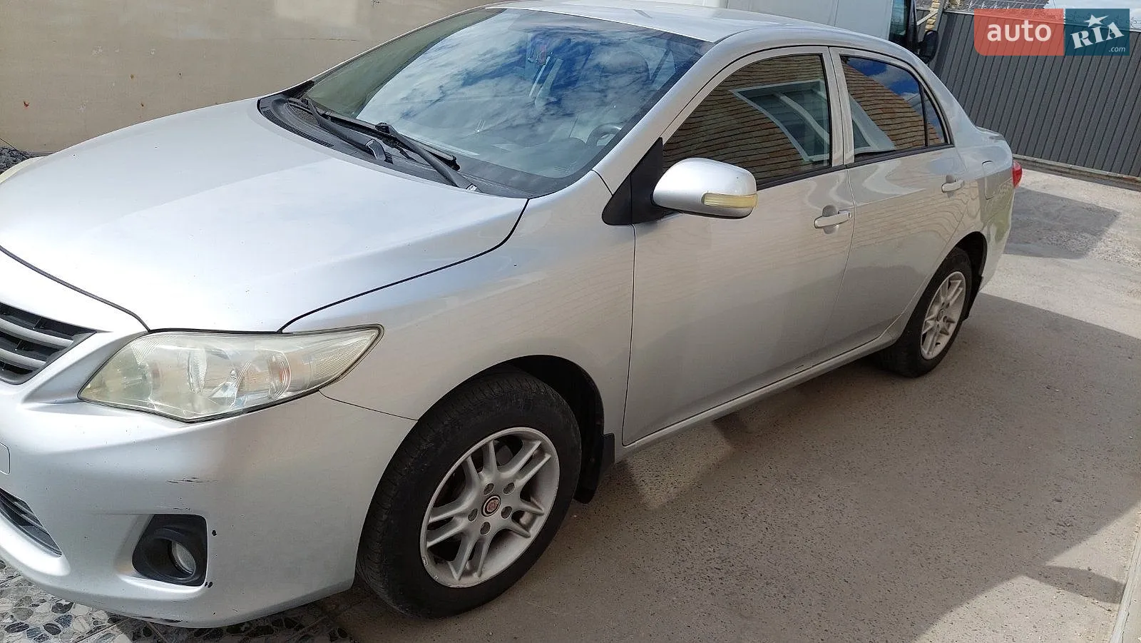 2010 Toyota Corolla - мініатюра 3