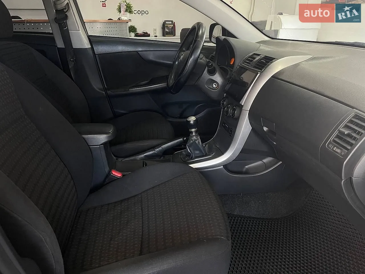 2012 Toyota Corolla - мініатюра 20