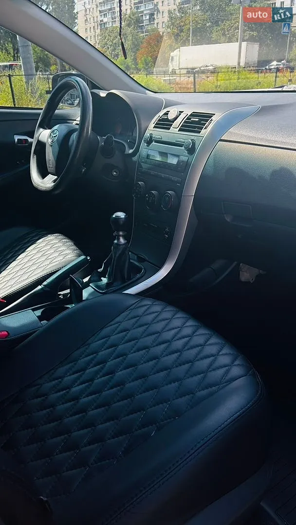 2013 Toyota Corolla - мініатюра 31