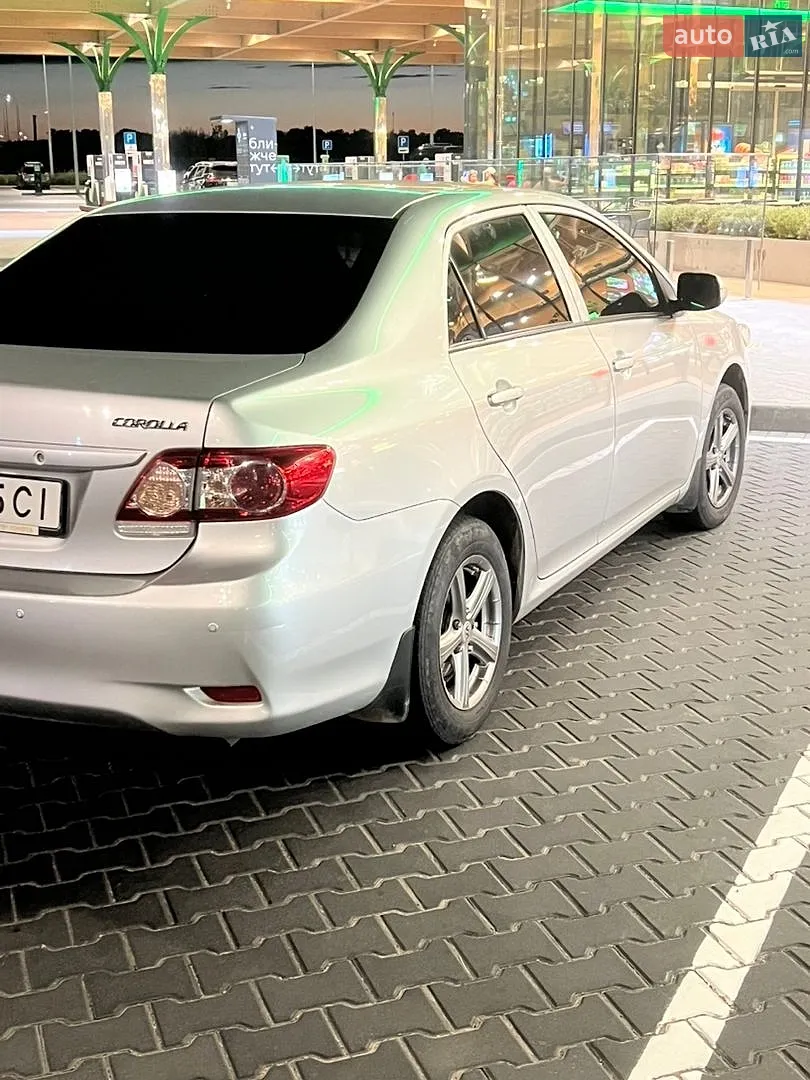 2010 Toyota Corolla - мініатюра 15