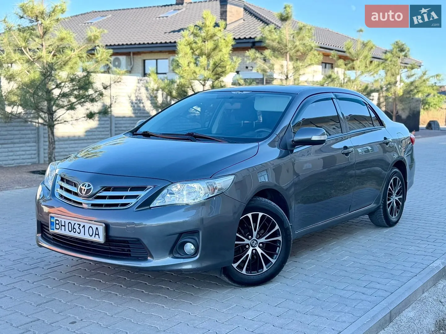2011 Toyota Corolla - мініатюра 2