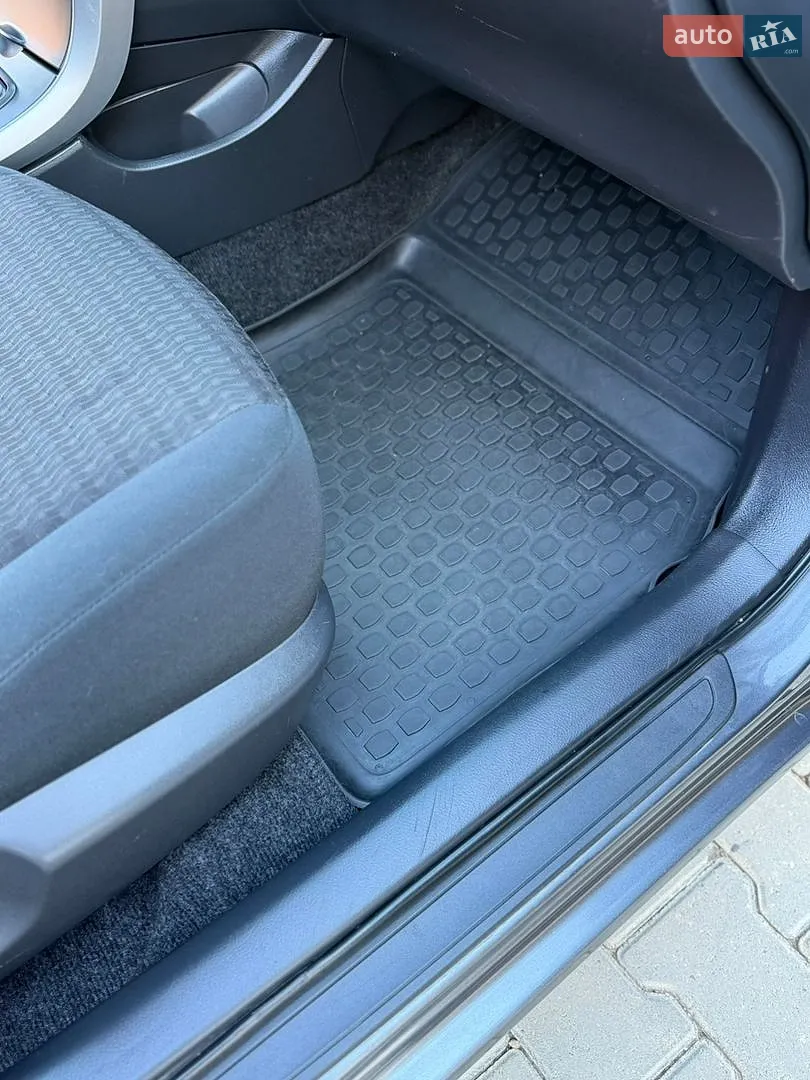 2011 Toyota Corolla - мініатюра 50