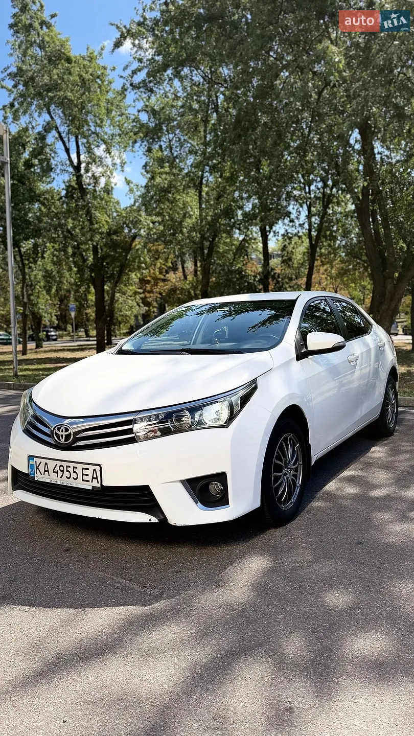 2015 Toyota Corolla - фото 1