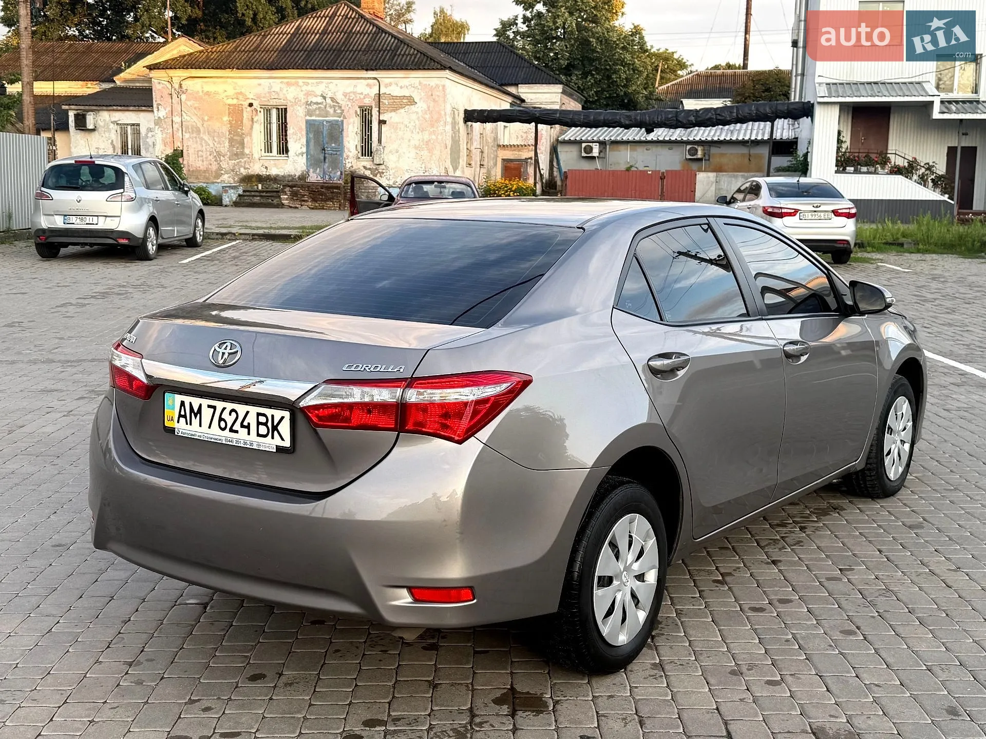 2013 Toyota Corolla - мініатюра 9