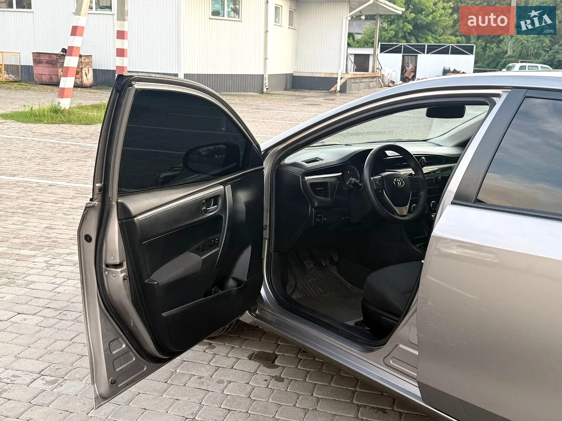 2013 Toyota Corolla - мініатюра 19