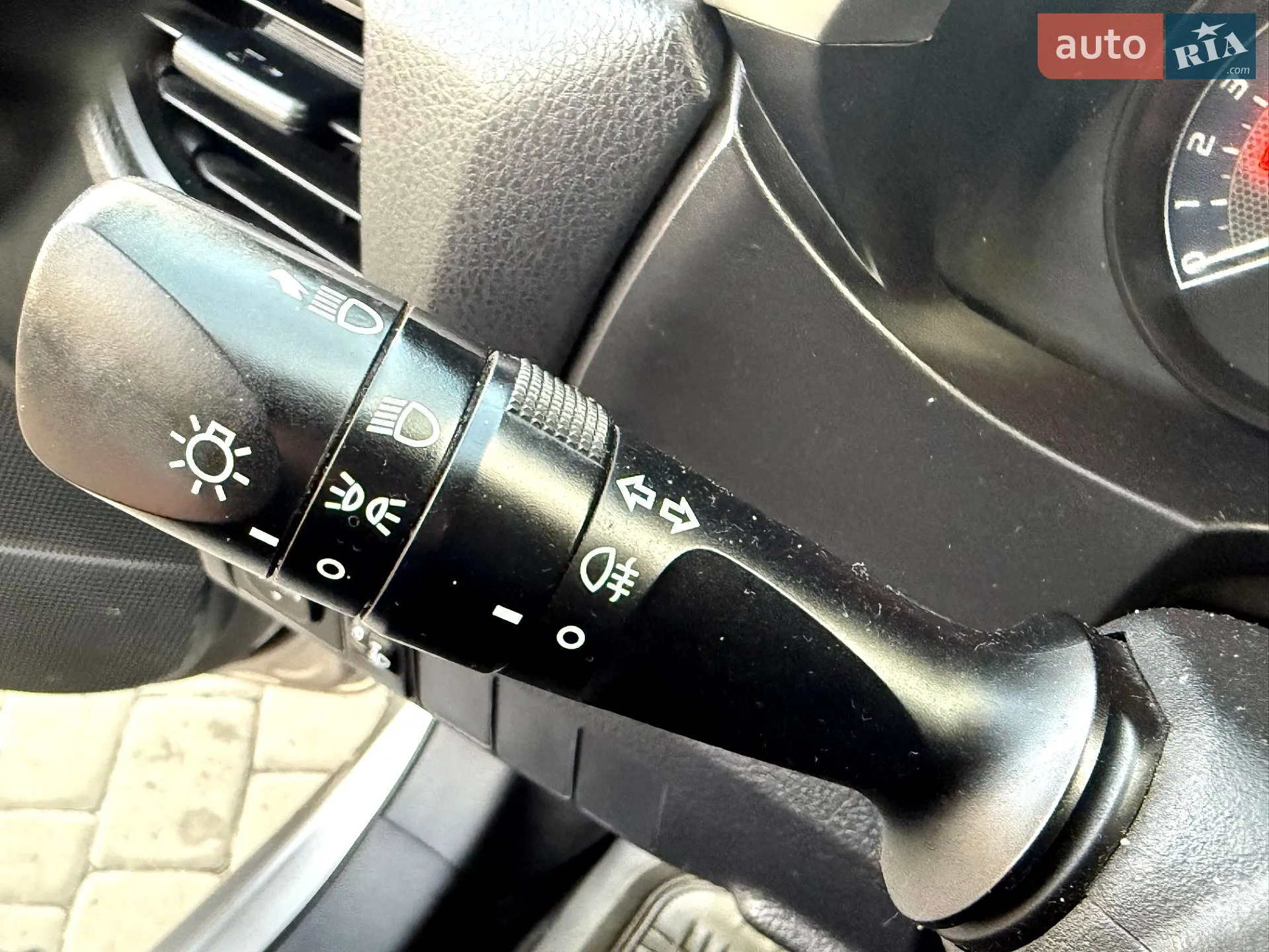 2013 Toyota Corolla - мініатюра 29