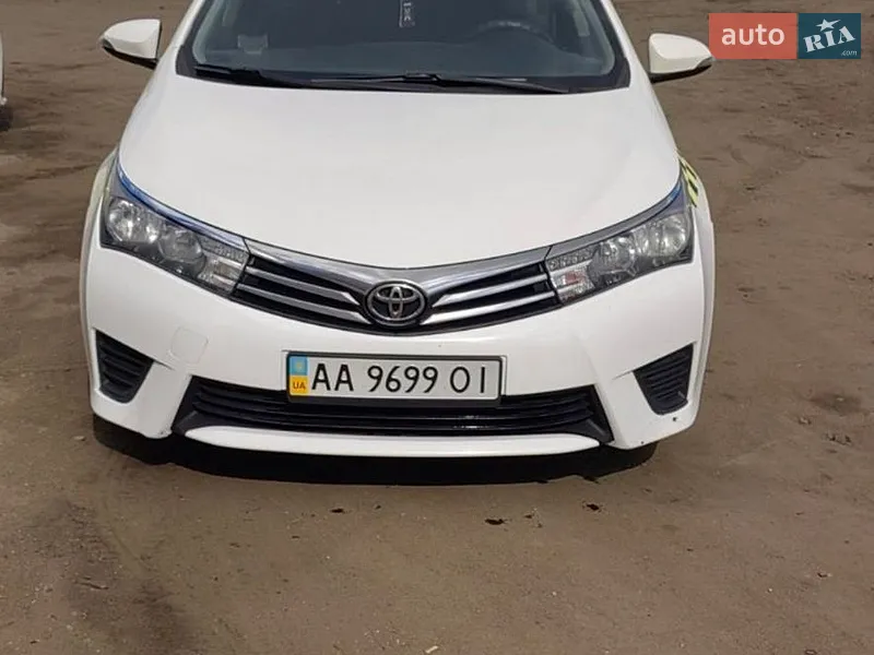 Toyota Corolla 2015