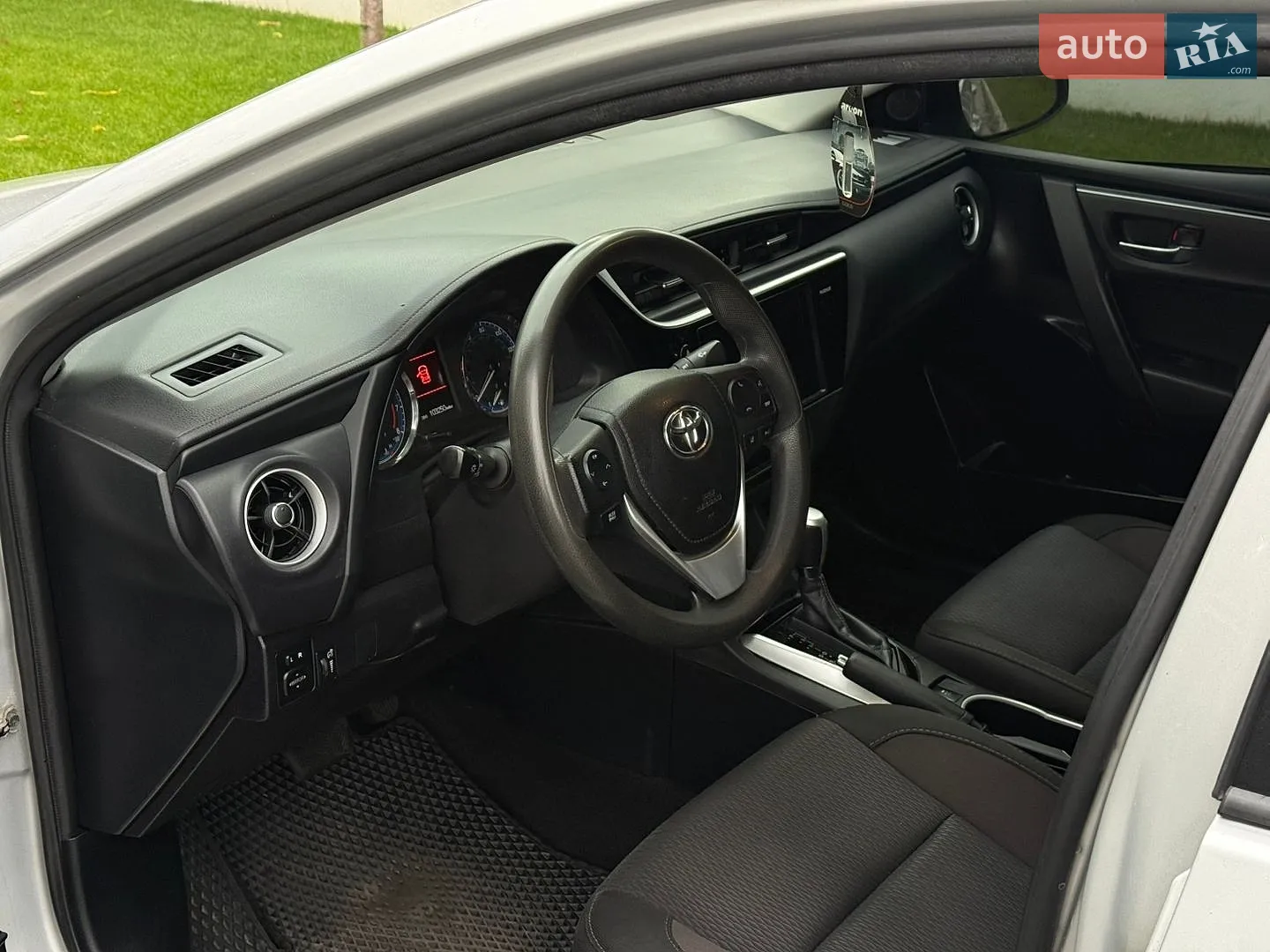 2017 Toyota Corolla - мініатюра 11