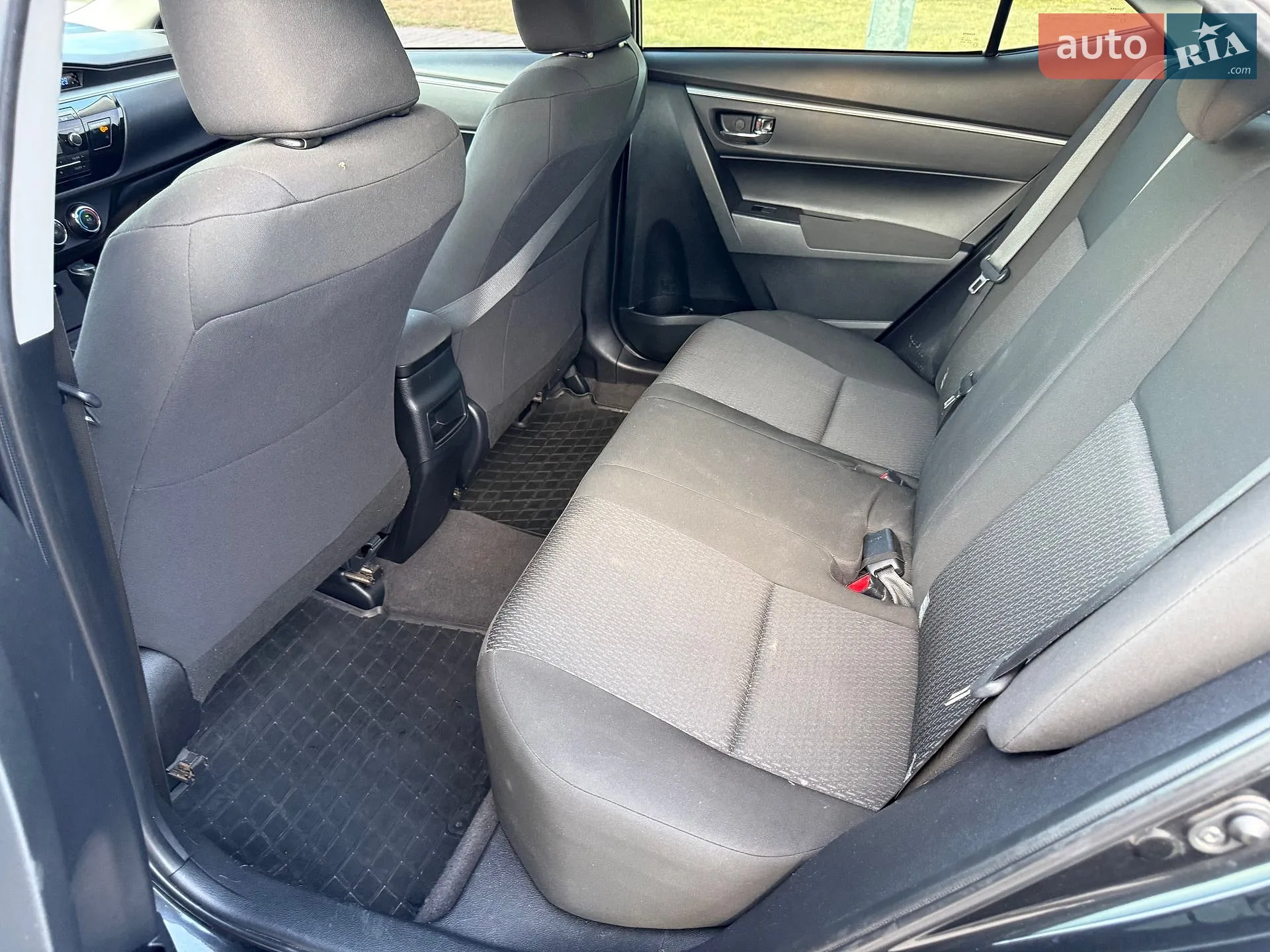2013 Toyota Corolla - мініатюра 16