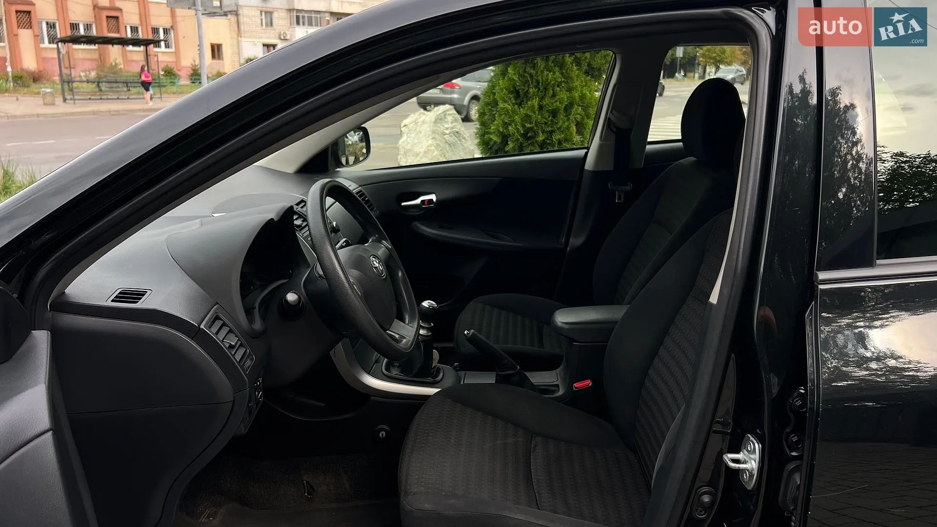 2011 Toyota Corolla - мініатюра 18
