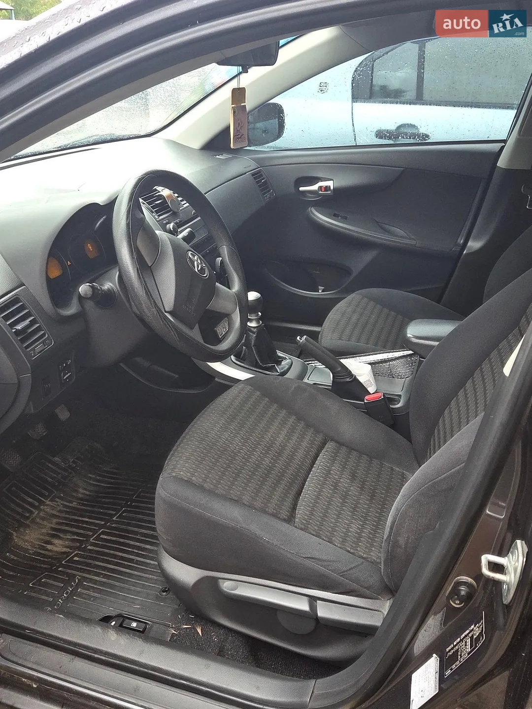 2010 Toyota Corolla - мініатюра 5