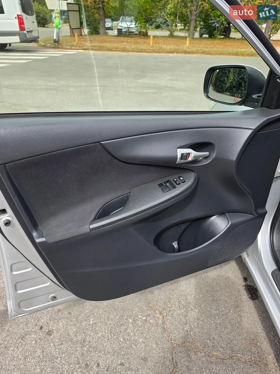2012 Toyota Corolla - мініатюра 25