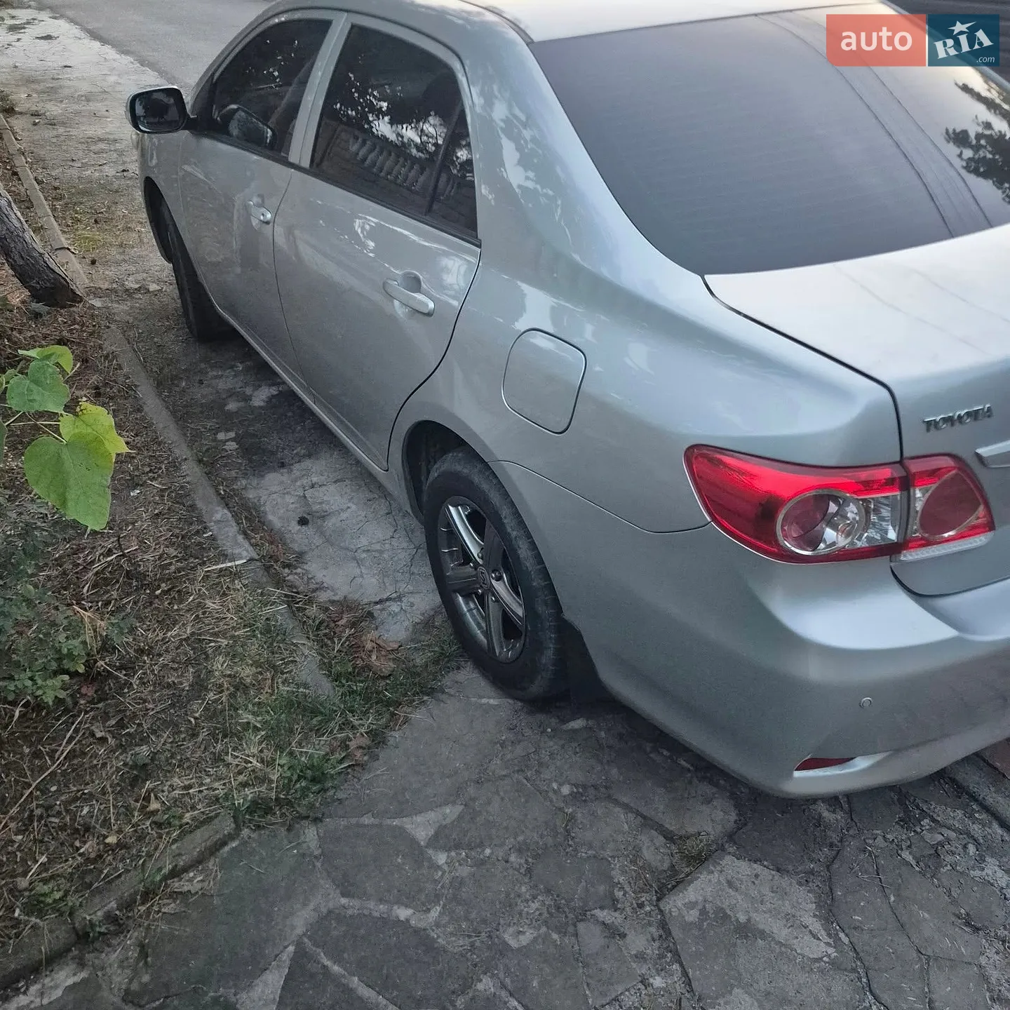 2010 Toyota Corolla - мініатюра 25