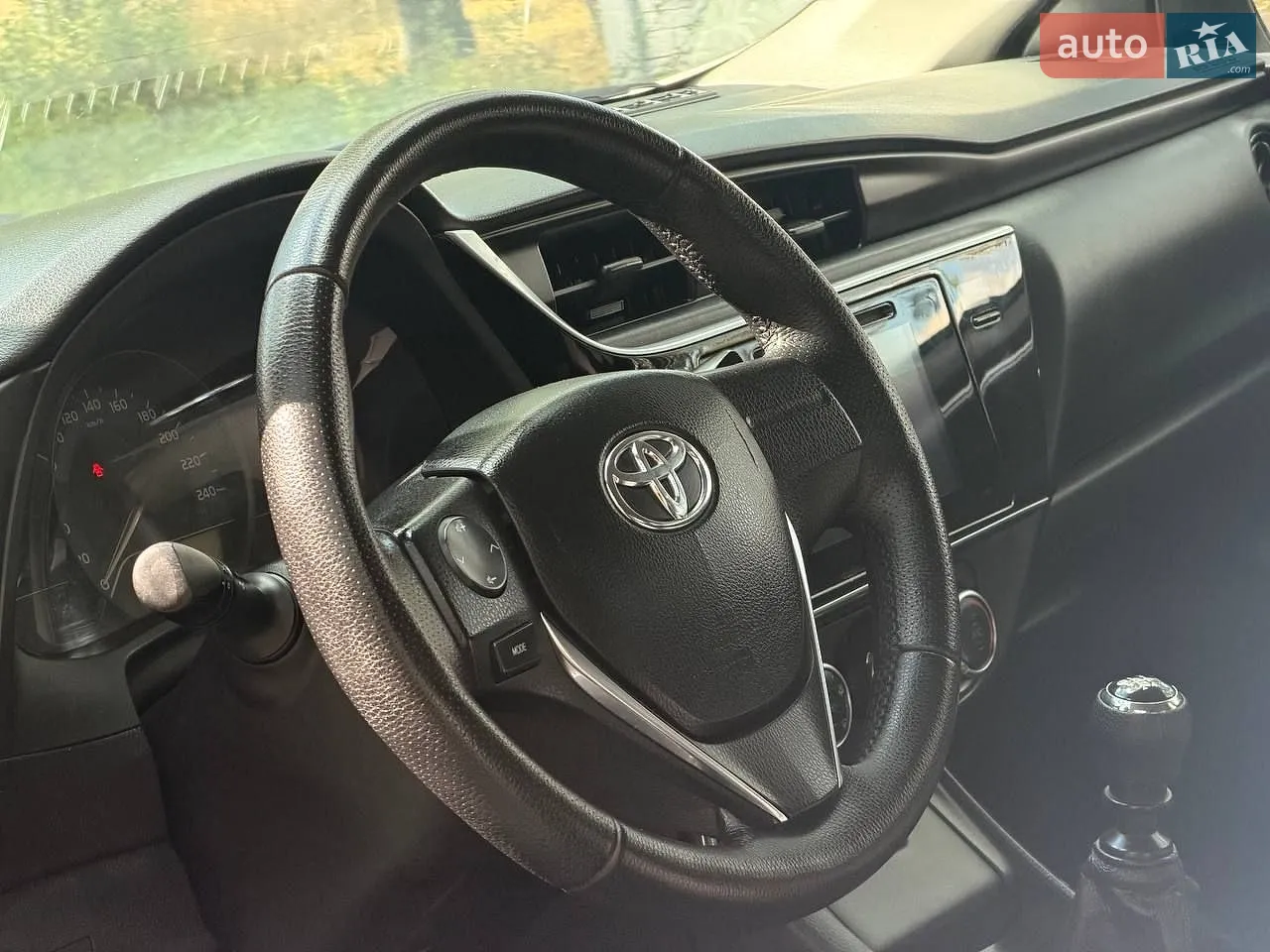 2017 Toyota Corolla - мініатюра 21