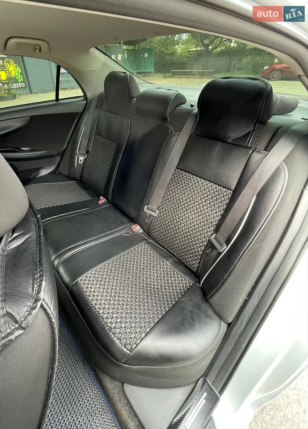 2010 Toyota Corolla - мініатюра 7