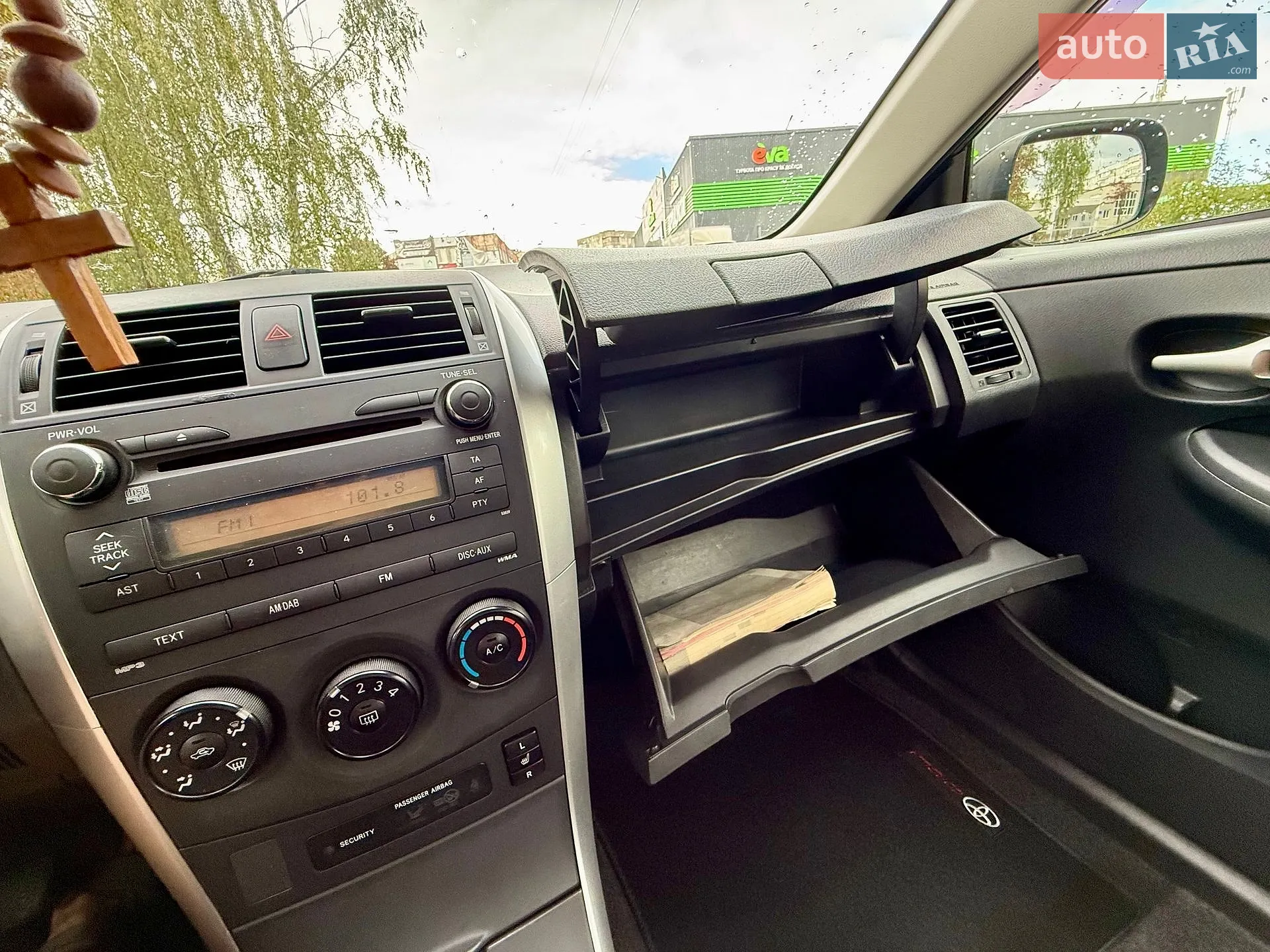 2011 Toyota Corolla - мініатюра 7