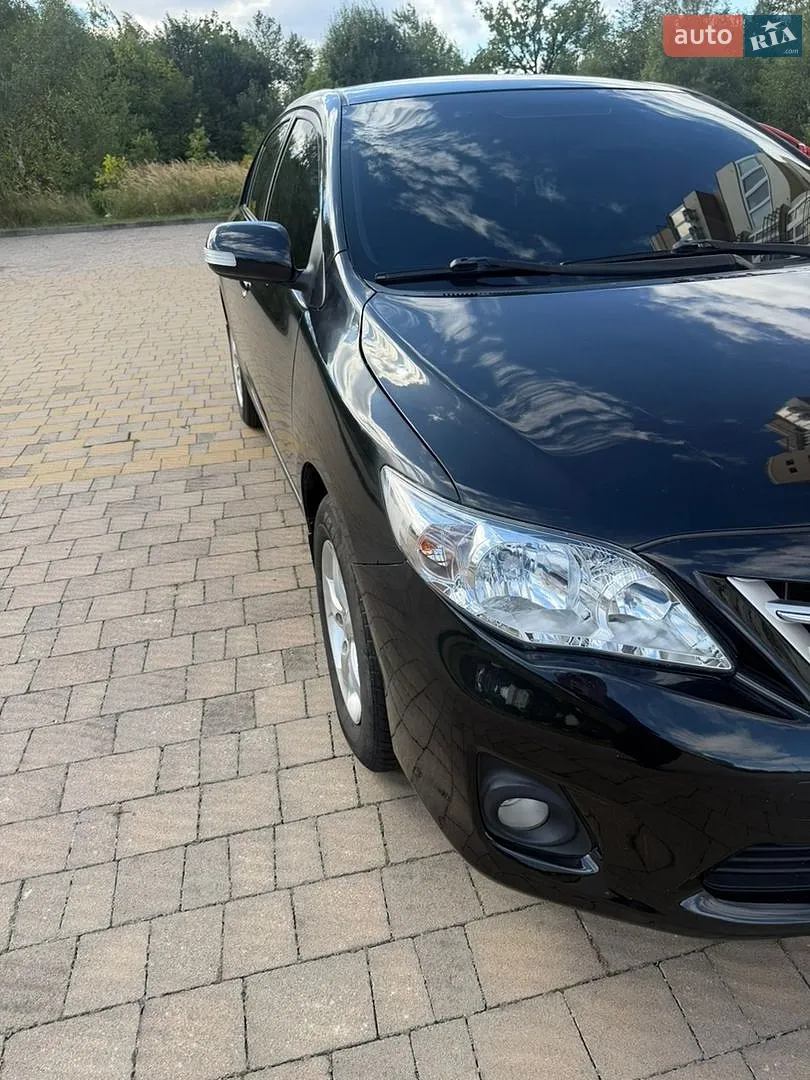 2011 Toyota Corolla - мініатюра 2