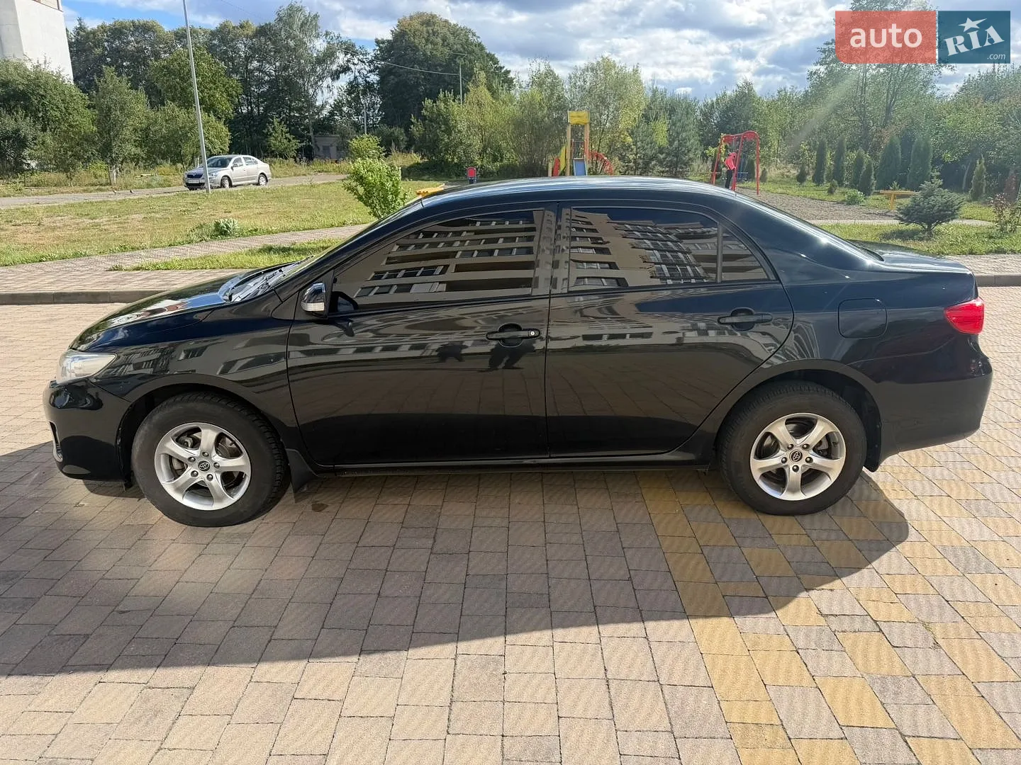 2011 Toyota Corolla - мініатюра 11