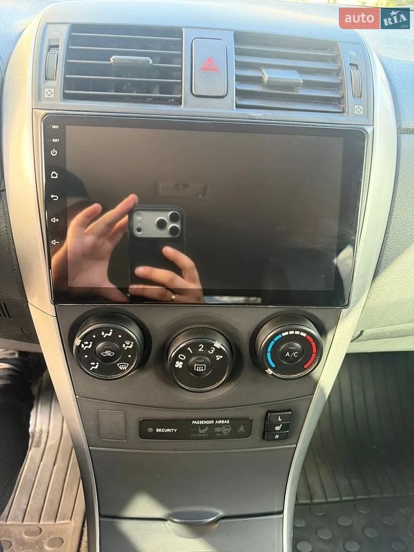 2011 Toyota Corolla - мініатюра 16
