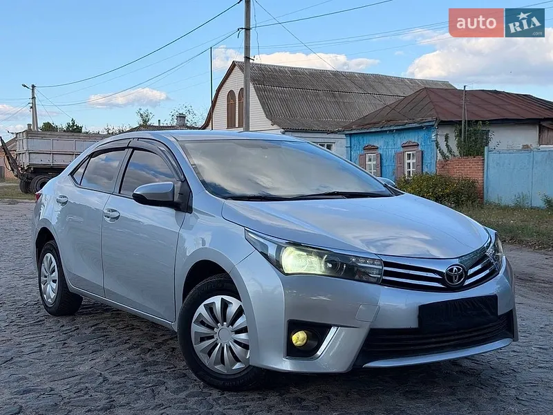 Toyota Corolla 2015