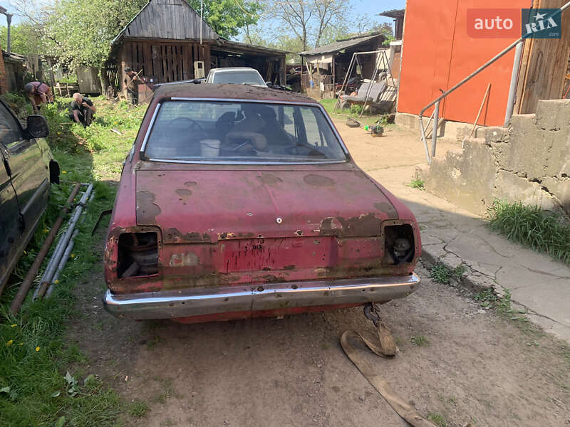 Седан Toyota Corona 1978 в Ужгороде