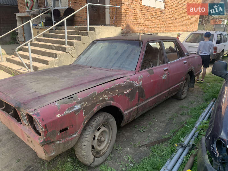 Седан Toyota Corona 1978 в Ужгороде