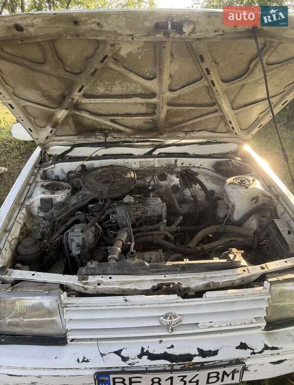 Седан Toyota Corona 1984 в Миколаєві