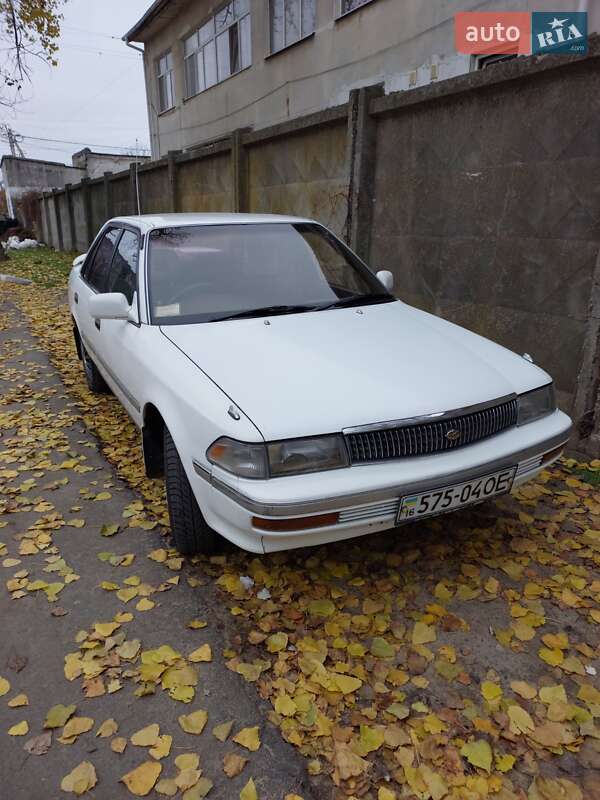 Toyota Corona 1991