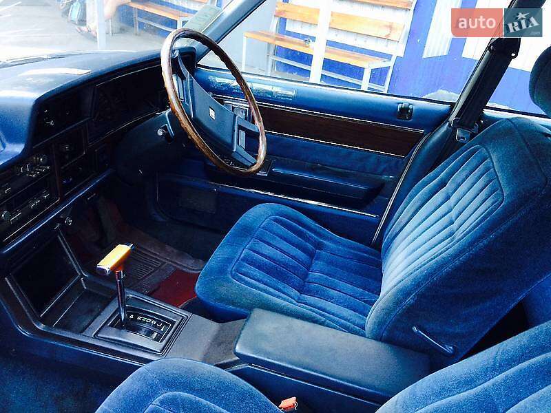 Седан Toyota Crown 1980 в Киеве