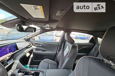Внедорожник / Кроссовер Toyota Crown 2022 в 