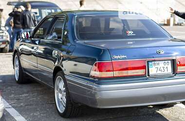 Седан Toyota Crown 1996 в Киеве