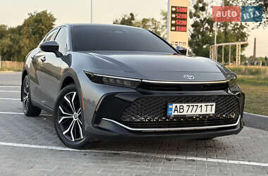 Внедорожник / Кроссовер Toyota Crown 2023 в 