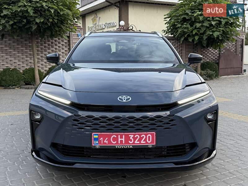 Позашляховик / Кросовер Toyota Crown 2024 в Вінниці