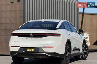 Внедорожник / Кроссовер Toyota Crown 2024 в 