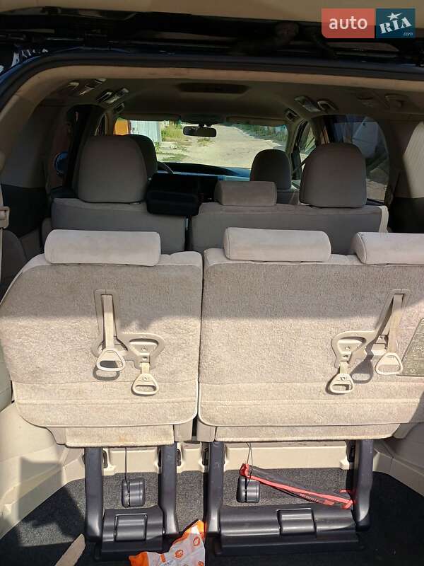 Мінівен Toyota Estima 2010 в Києві