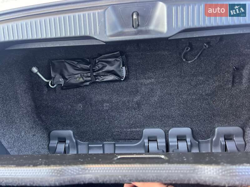 Минивэн Toyota Estima 2014 в Киеве фото 13 Минивэн Toyota Estima 2014 в Киеве